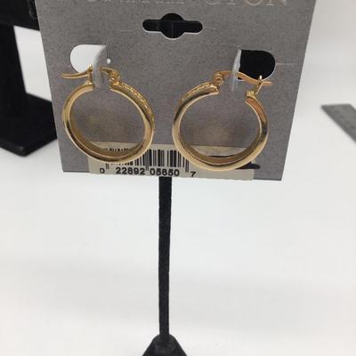 Worthington design small hoop earrings