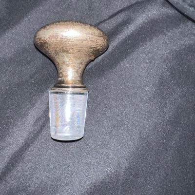 Two Stunning Decanters and Glasses (DR-MK)