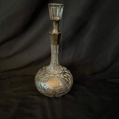 Two Stunning Decanters and Glasses (DR-MK)