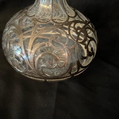 Two Stunning Decanters and Glasses (DR-MK)