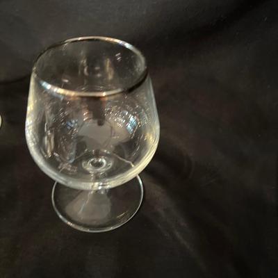 Two Stunning Decanters and Glasses (DR-MK)