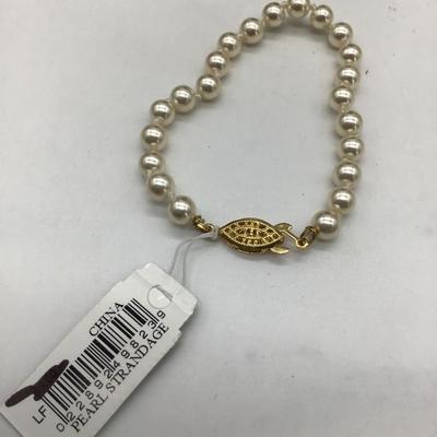 Worthington pearl stranded bracelet