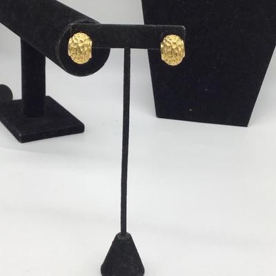 Gold toned small hoop earrings