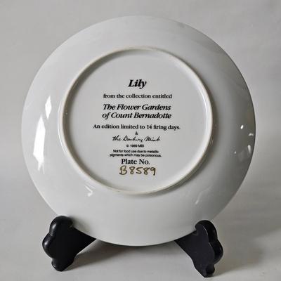 Danbury Mint Lily Collecter Plate
