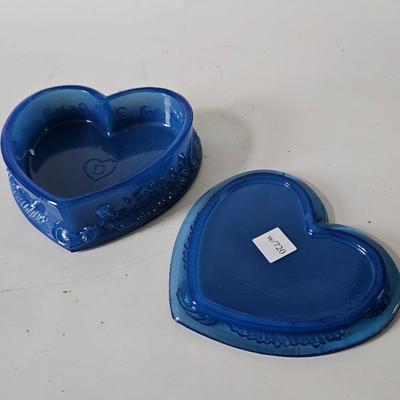 Degenhart glass box, heart box blue