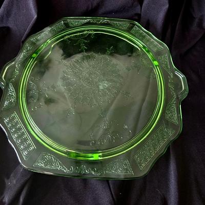 Sale Photo Thumbnail #406: excellent condition uranium serving ware and glows well in blacklight 