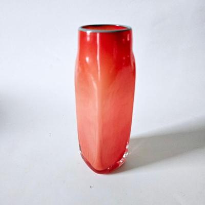 Sale Photo Thumbnail #881: A pop of color, very unique and beautiful orange vase stands approx 7 inches tall