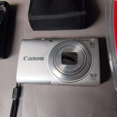 CANON POWERSHOT A4000 DIGITAL CAMERA WITH CASE CHARGER AND SD CARD