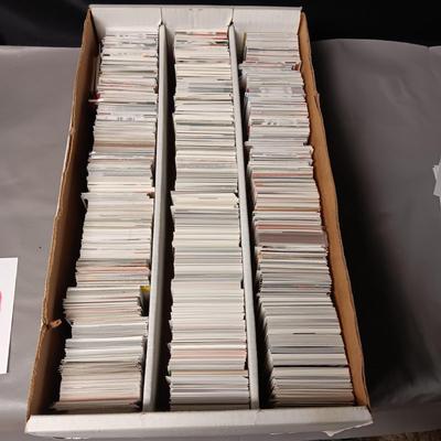 BOXX OF BASKETBALL AND FOOTBALL CARDS