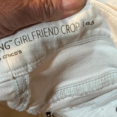 Lot of white canvas jeans