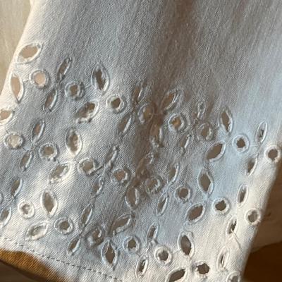 Lot of white canvas jeans