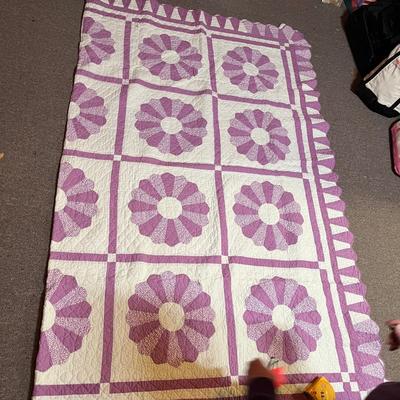 Vintage quilt Floral