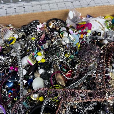 1- Gallon of Costume Jewelry; Great for Upcycle, Craft, Flip of WEAR! 