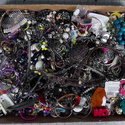 1- Gallon of Costume Jewelry; Great for Upcycle, Craft, Flip of WEAR! 