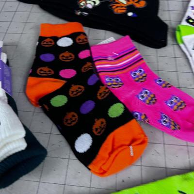 Pile of Children's SOCK ALL NEW 