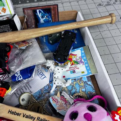 Mixed lot Of Toys and Do Das