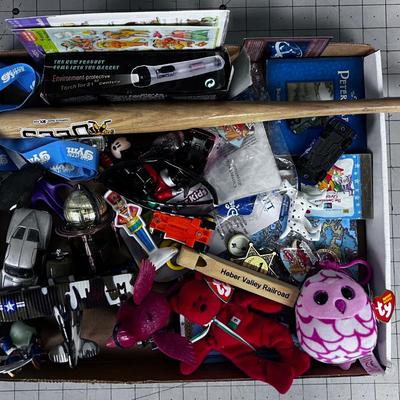 Mixed lot Of Toys and Do Das