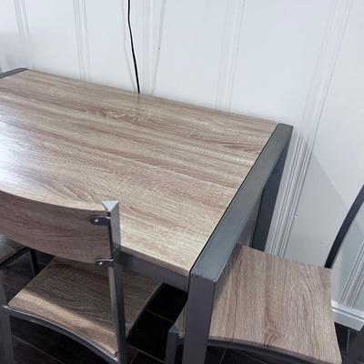 Dinette Set w/4 Chairs 
