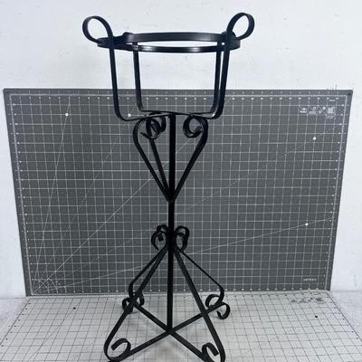 Black Wrought Iron Plant Stand. 