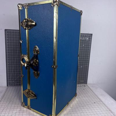Foot Locker Blue No Key 
