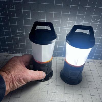 2 Duracell Lanterns 