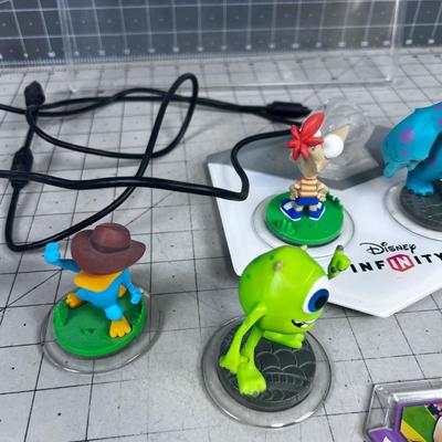 DISNEY INFINITY Light up Thing Toy Game ?? 