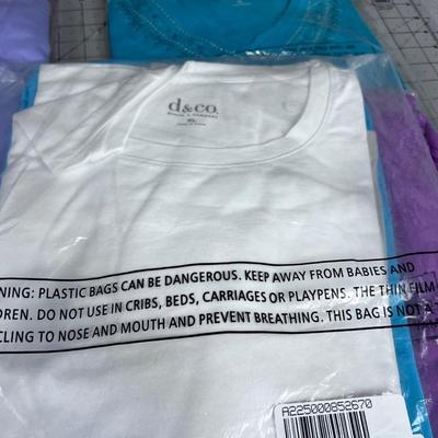 (6) DENIM & CO V-Neck NEW T-shirts 