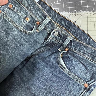 PAIR OF 501 & 512  LEVI'S (2) 