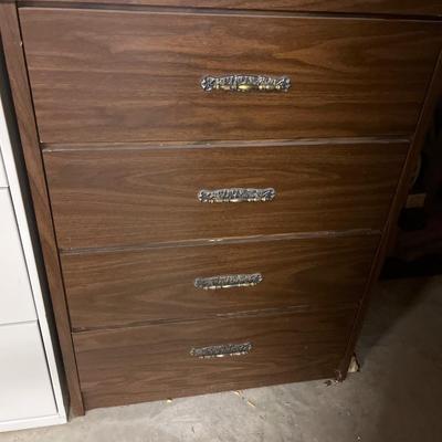 B63- 4 drawer chest