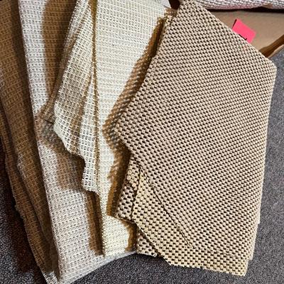 Stay tight rug liners