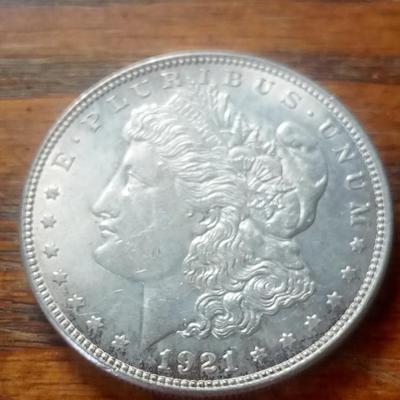 LOT 21 1921 SILVER DOLLAR