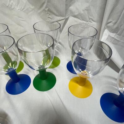 plastic & glass drink ware