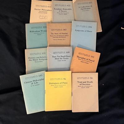 Collection of "Little Blue Books" (DR-MK)