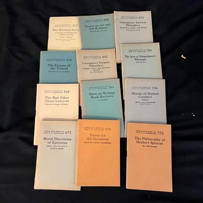Collection of "Little Blue Books" (DR-MK)