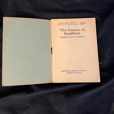 Collection of "Little Blue Books" (DR-MK)