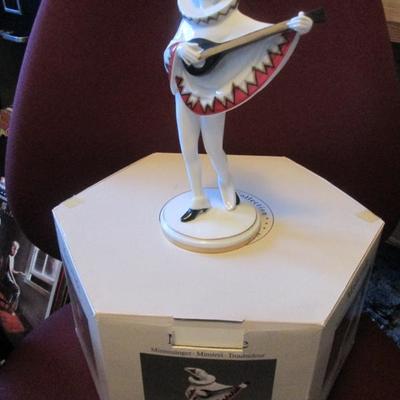 Goebel Masquerade Carnival Minstrel Figurine Archive Collection With Box