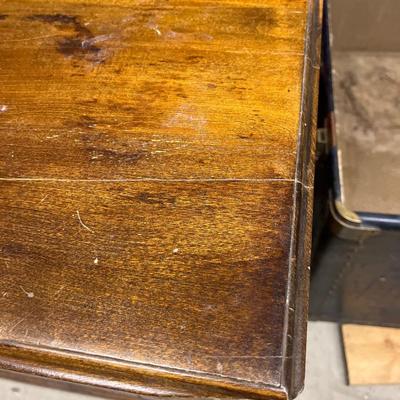 B68- vintage 4 drawer dresser
