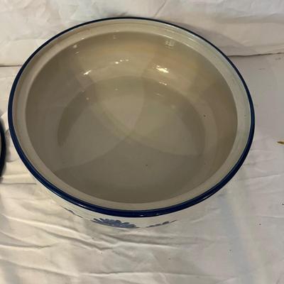 Large Louisville Stoneware Casserole Dish (DR-MK)