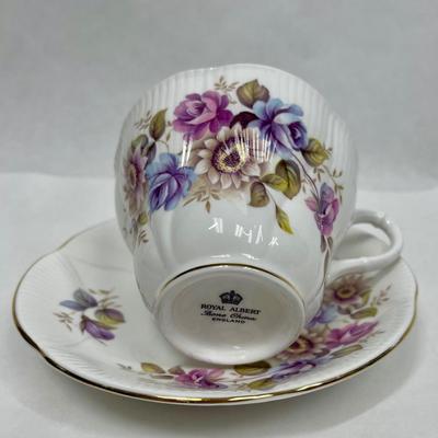 Royal Albert Bone China Tea Cup and Saucer Floral Pattern