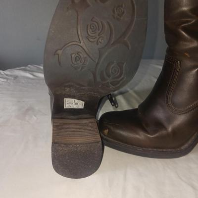 LADIES SKECHERS "SOMETHIN' ELSE" BROWN BOOTS SIZE 7