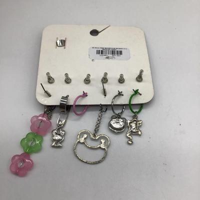 Different designs frog earrings set