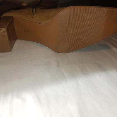 LIKE NEW LADIES CANDIE'S BOOTS SIZE 7