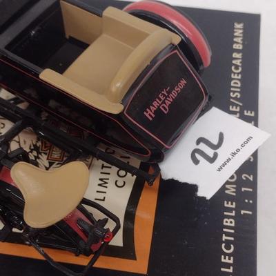 Harley-Davidson 1933 Collectible Die Cast Motorcycle with Sidecar Coin Bank with Box (#22)