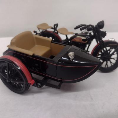 Harley-Davidson 1933 Collectible Die Cast Motorcycle with Sidecar Coin Bank with Box (#22)