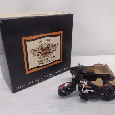 Harley-Davidson 1933 Collectible Die Cast Motorcycle with Sidecar Coin Bank with Box (#22)
