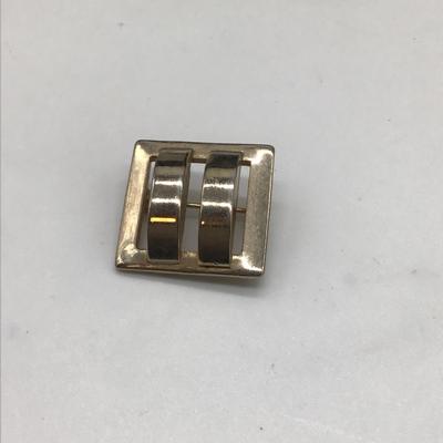 Square pin