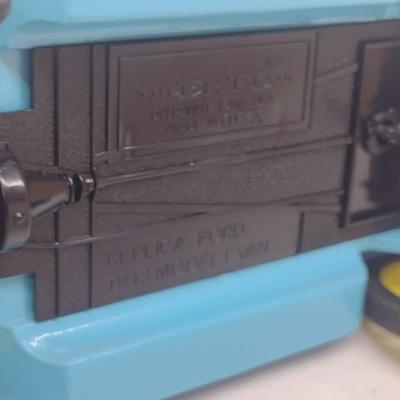 ERTL1913 Gobal Van Lines Model T Delivery Van Die Cast Coin Bank with Box (#28)