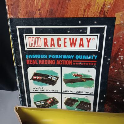 VINTAGE PRETZEL BENDER TABLE TOP RACEWAY