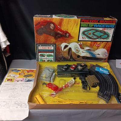 VINTAGE PRETZEL BENDER TABLE TOP RACEWAY