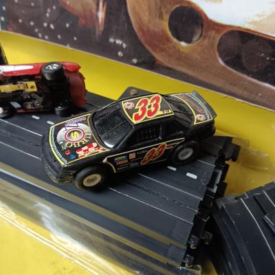 VINTAGE PRETZEL BENDER TABLE TOP RACEWAY